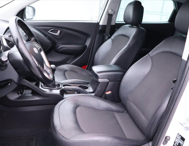 Hyundai ix35 SUV / Terénní 2,0 l 122 kw