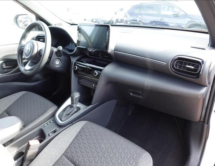 Toyota Yaris Cross 31