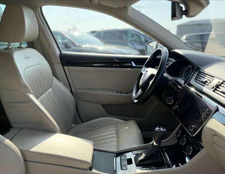 Škoda Superb Kombi 2,0 l 140 kw