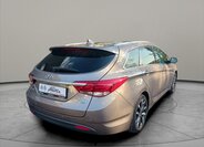 Hyundai i40 Kombi 1,6 l 100 kw