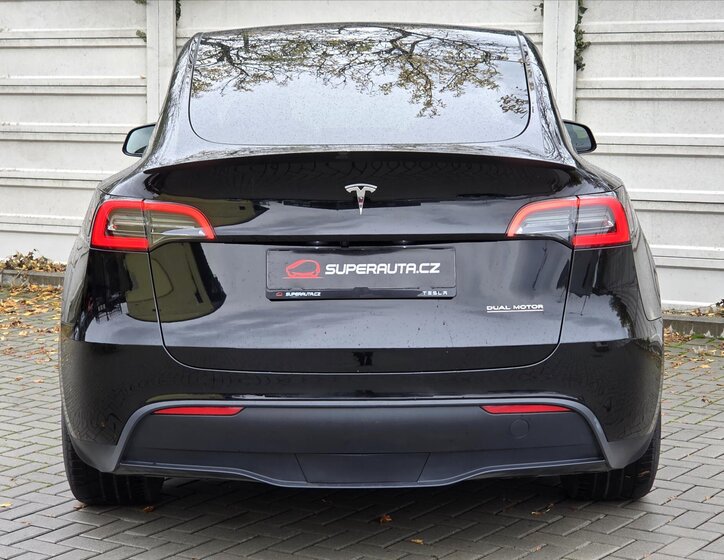 Tesla Model Y SUV 0,0 393 kw