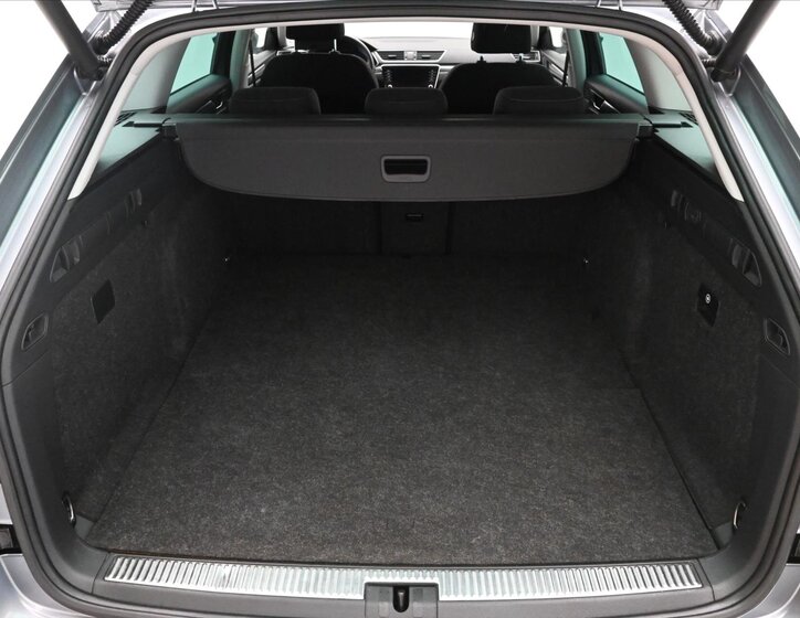 Škoda Superb Kombi 1,4 l 115 kw