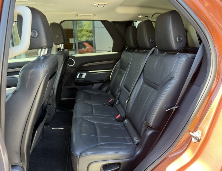 Land Rover Discovery 19