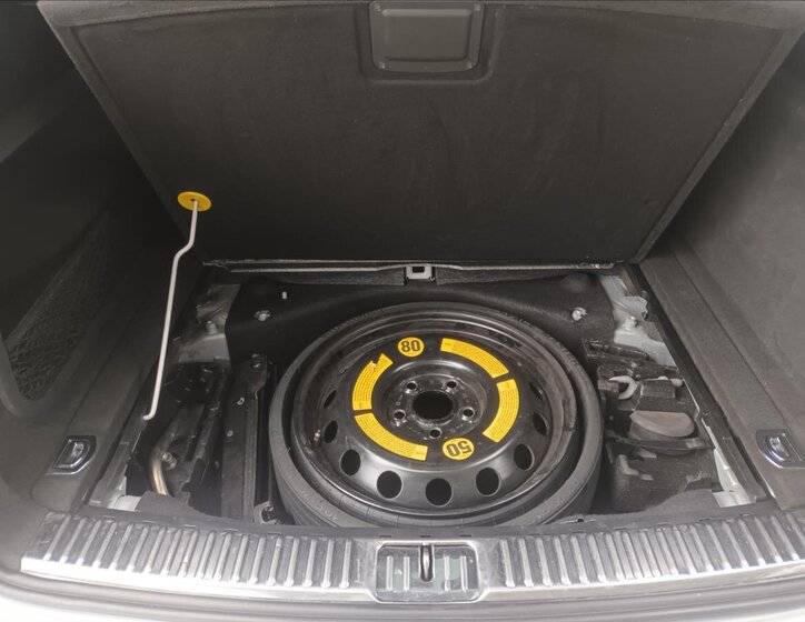 Porsche Cayenne Kombi 3,0 l 180 kw