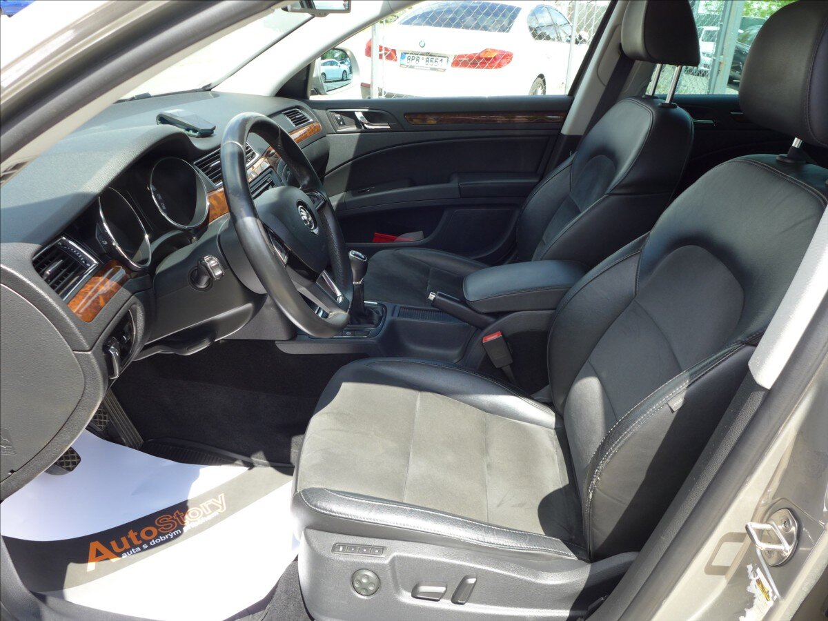 Škoda Superb