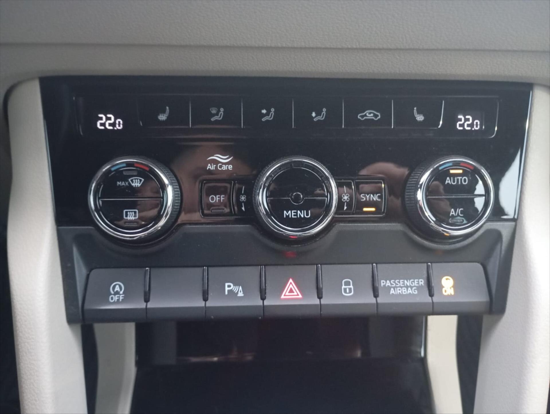 Škoda Karoq Kombi 1,5 l 110 kw