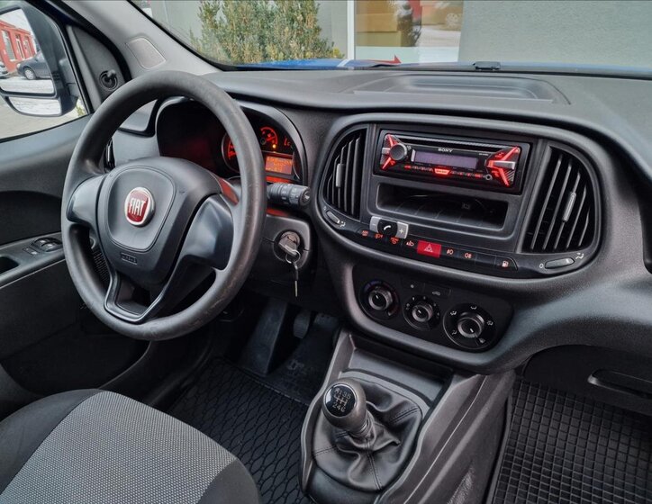 Fiat Dobló cargo Skříň 1,4 l 88 kw