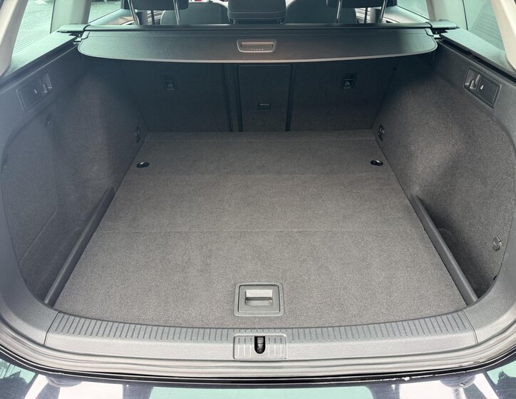 Volkswagen Golf Kombi 1,6 l 85 kw