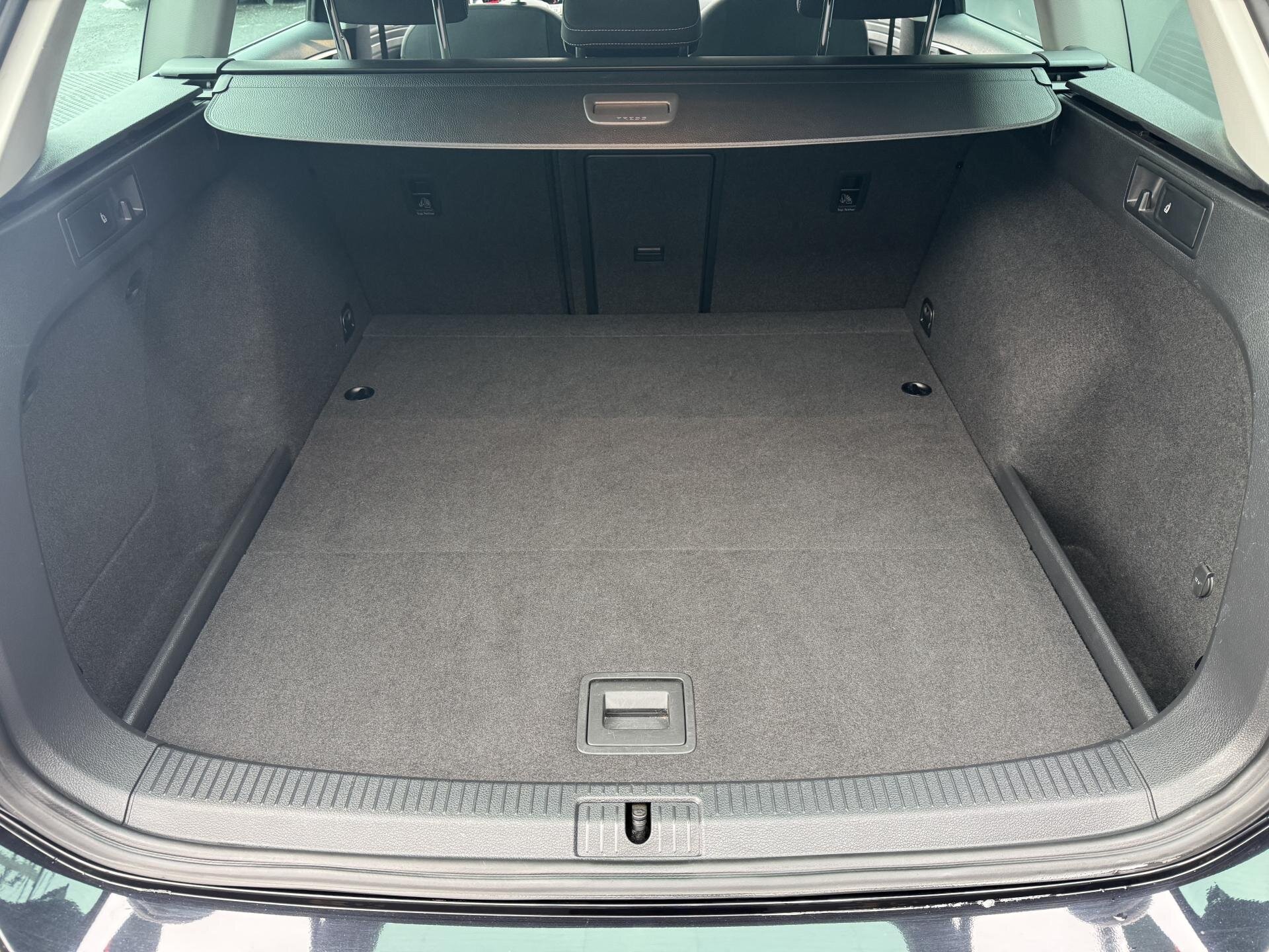 Volkswagen Golf Kombi 1,6 l 85 kw