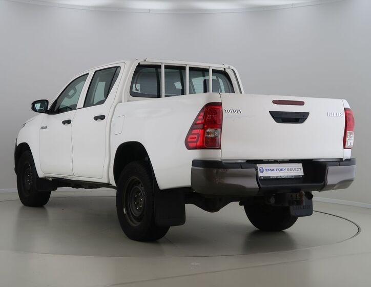 Toyota Hilux 7