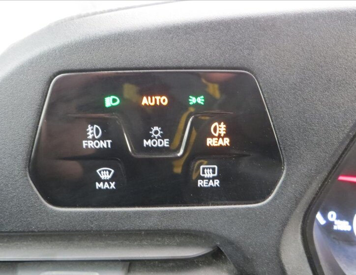 Volkswagen Caddy Skříň 2,0 l 75 kw