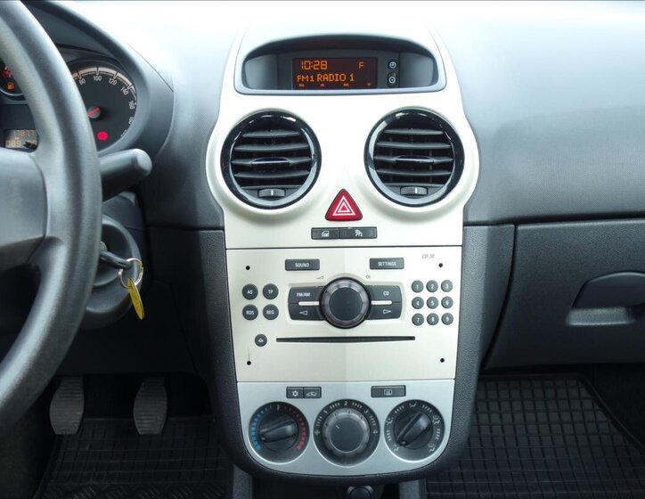 Opel Corsa Hatchback 1,2 l 59 kw