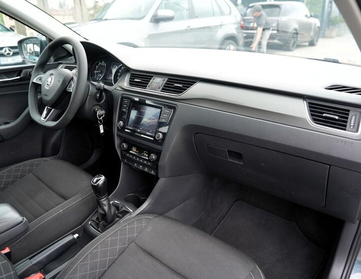 Škoda Rapid Hatchback 999,0 70 kw