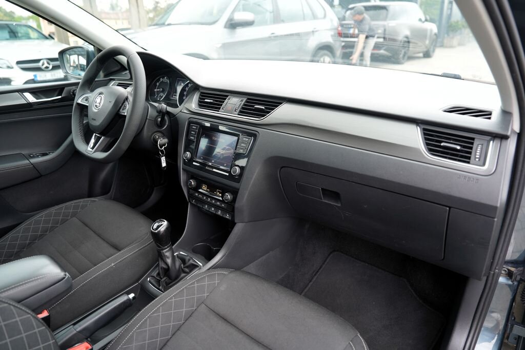 Škoda Rapid Hatchback 999,0 70 kw