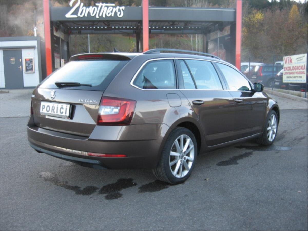 Škoda Octavia Kombi 1,5 l 110 kw