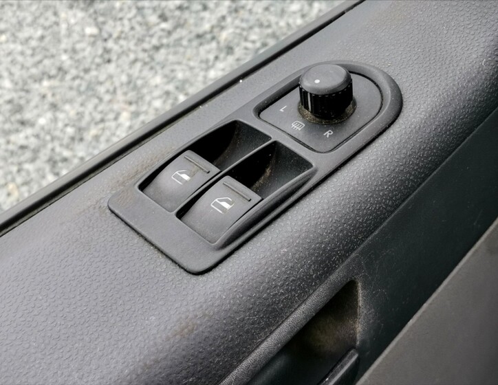 Volkswagen Transporter 12