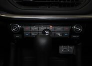 Jeep Compass SUV / Terénní 1,3 l 110 kw