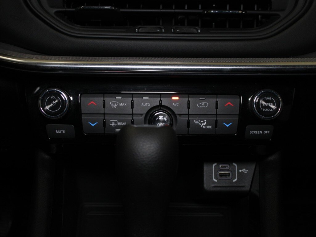 Jeep Compass SUV / Terénní 1,3 l 110 kw