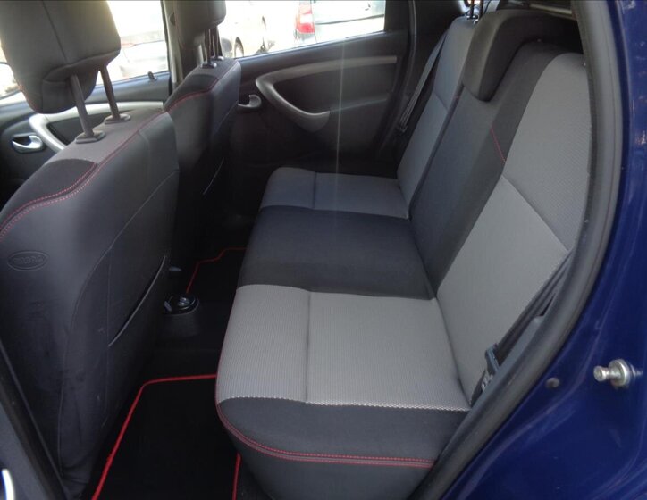 Dacia Duster SUV / Terénní 1,6 l 77 kw