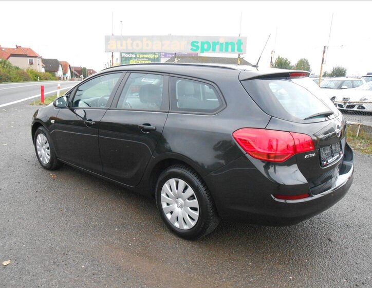 Opel Astra Kombi 1,6 l 85 kw