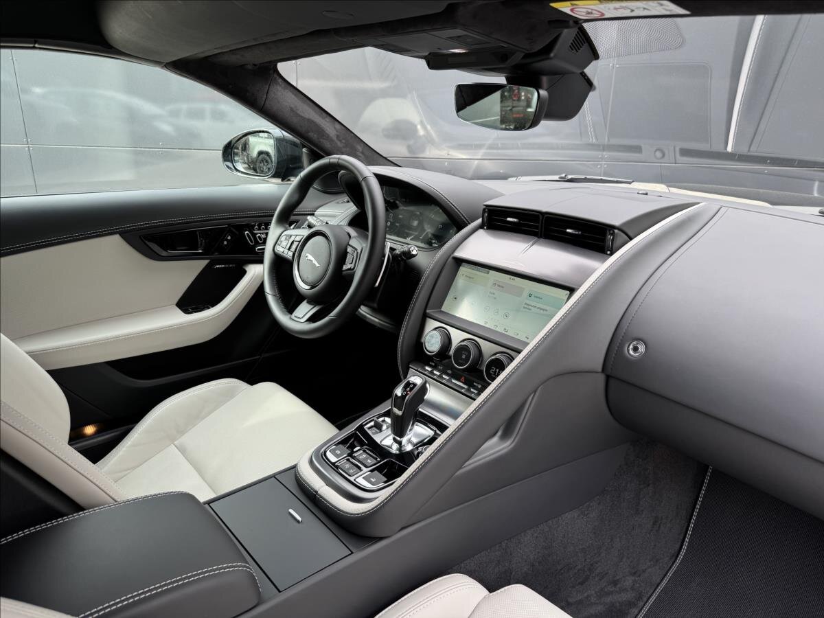 Jaguar F-Type Kabriolet 5,0 l 331 kw