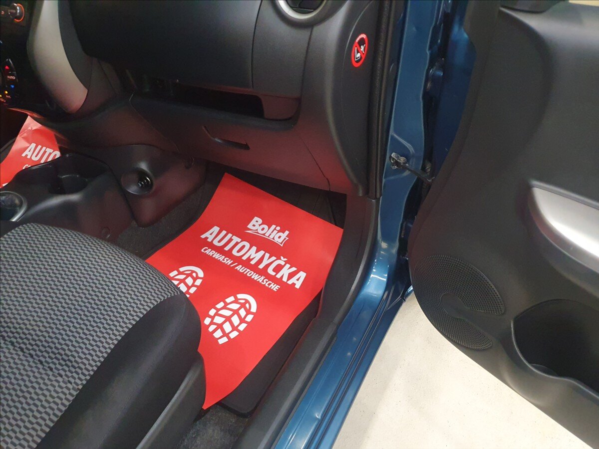 Nissan Micra Hatchback 1,2 l 59 kw