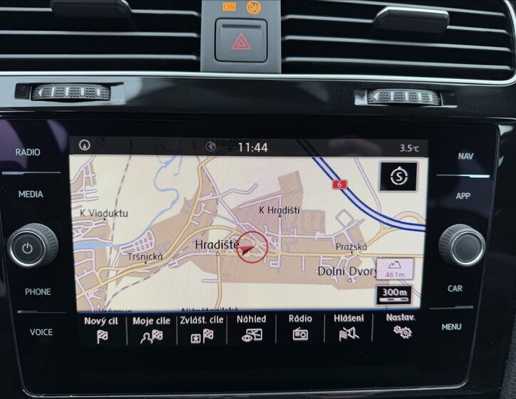 Volkswagen Golf Hatchback 999,0 85 kw