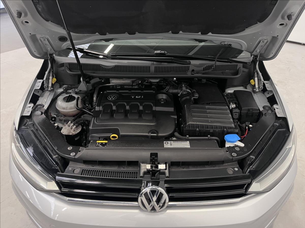 Volkswagen Touran Kombi 1,6 l 81 kw
