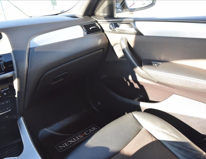 BMW X4 Sedan 2,0 l 140 kw