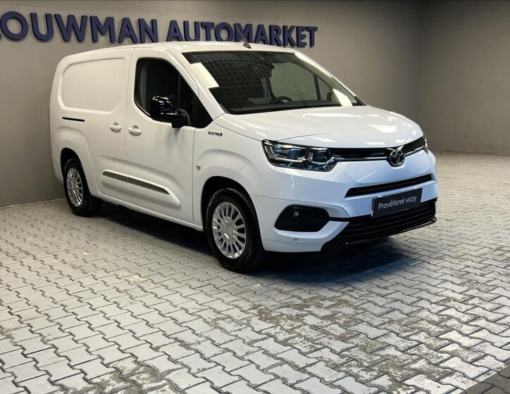 Toyota ProAce City 13