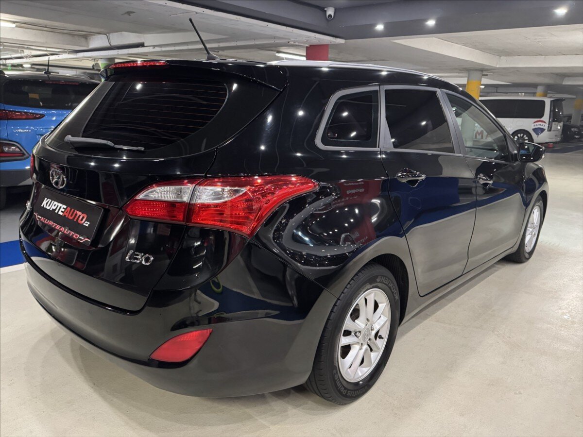 Hyundai i30 Kombi 1,6 l 81 kw