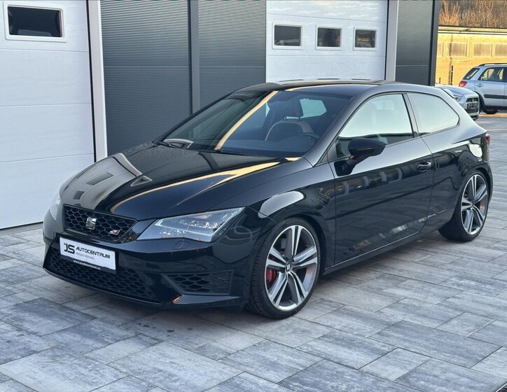 Seat Leon Hatchback 2,0 l 213 kw