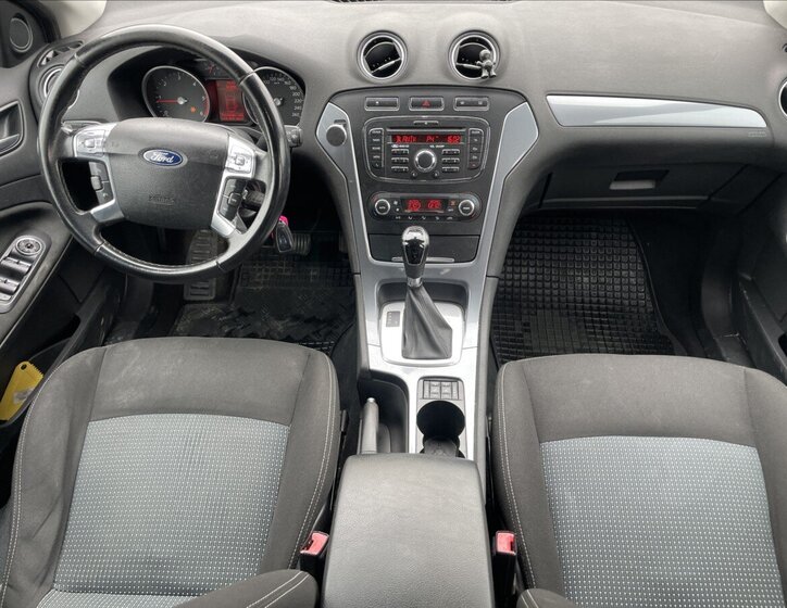 Ford Mondeo Kombi 2,0 l 103 kw