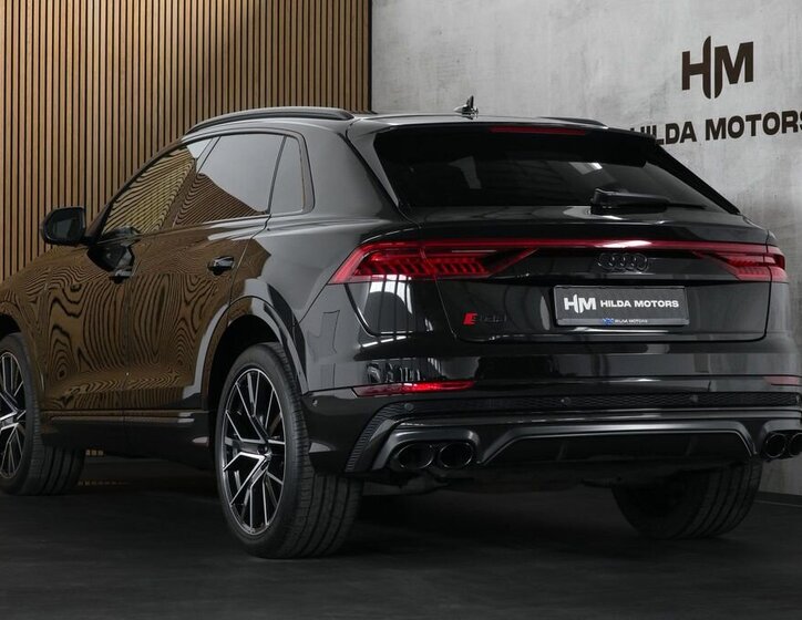Audi SQ8 SUV 4,0 l 373 kw