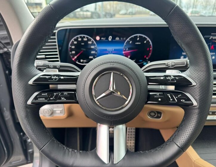 Mercedes-Benz GLS SUV / Terénní 3,0 l 230 kw