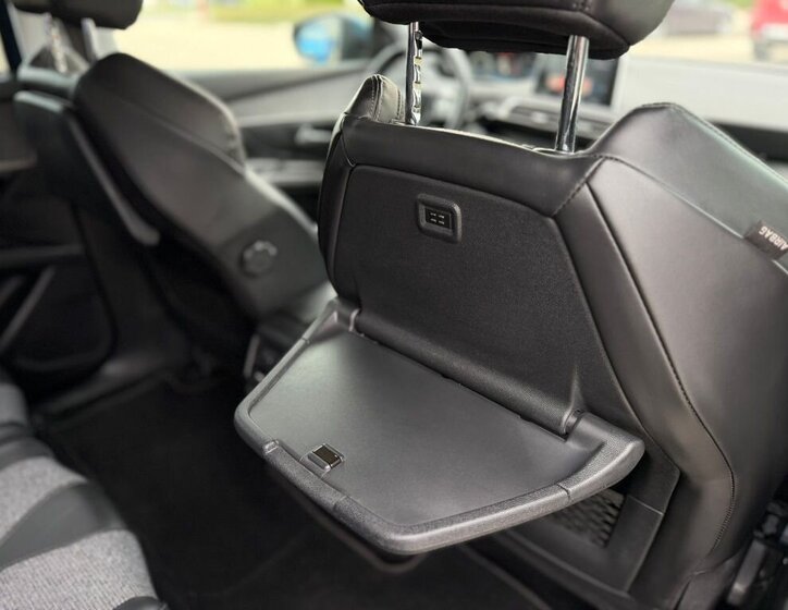 Peugeot 5008 SUV / Terénní 2,0 l 110 kw