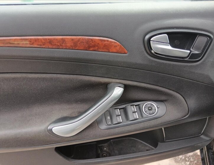 Ford Mondeo Liftback 2,0 l 103 kw