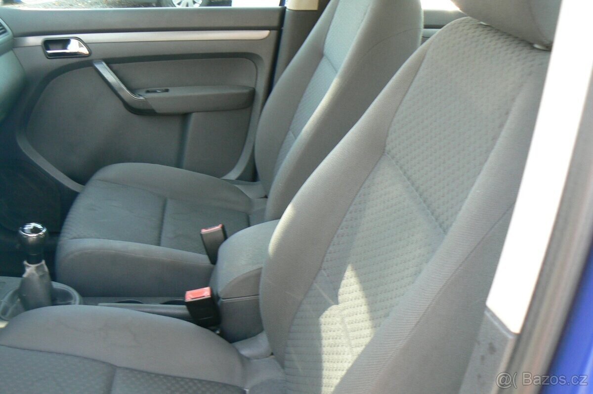 Volkswagen Touran Kombi 1,6 l 85 kw