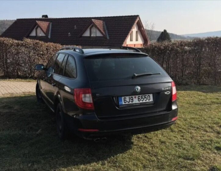 Škoda Superb Kombi 2,0 l 103 kw