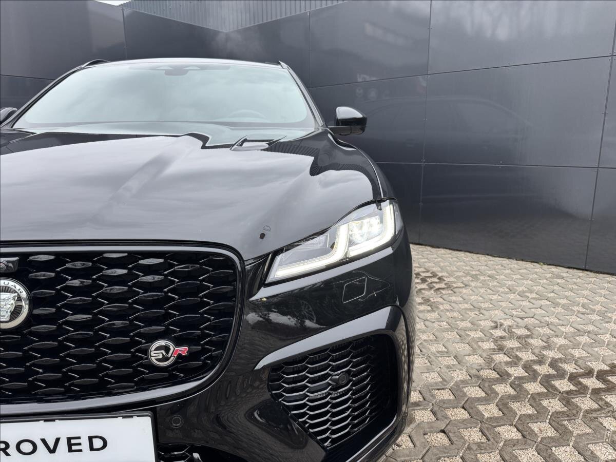 Jaguar F-Pace SUV 5,0 l 405 kw