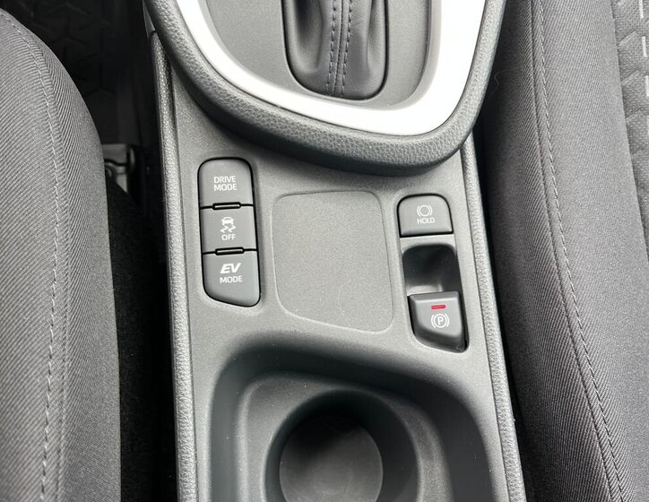 Toyota Yaris Cross SUV / Terénní 1,5 l 68 kw