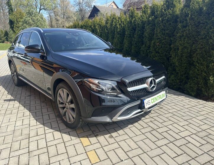 Mercedes-Benz Třídy E 1