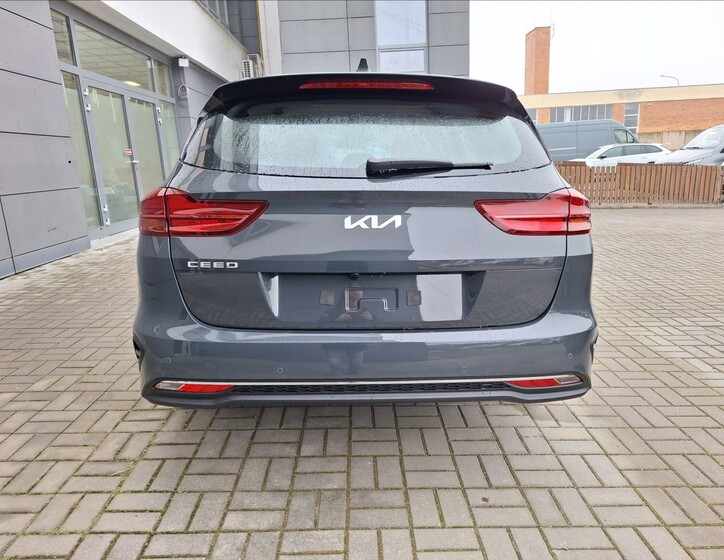 KIA Ceed 5