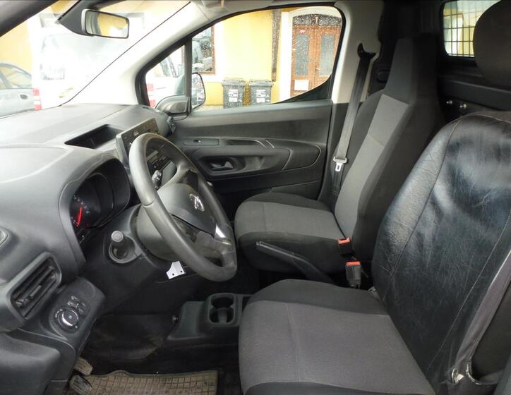 Opel Combo 16