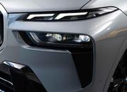 BMW X7 8