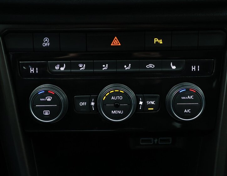 Volkswagen T-Roc SUV 999,0 85 kw