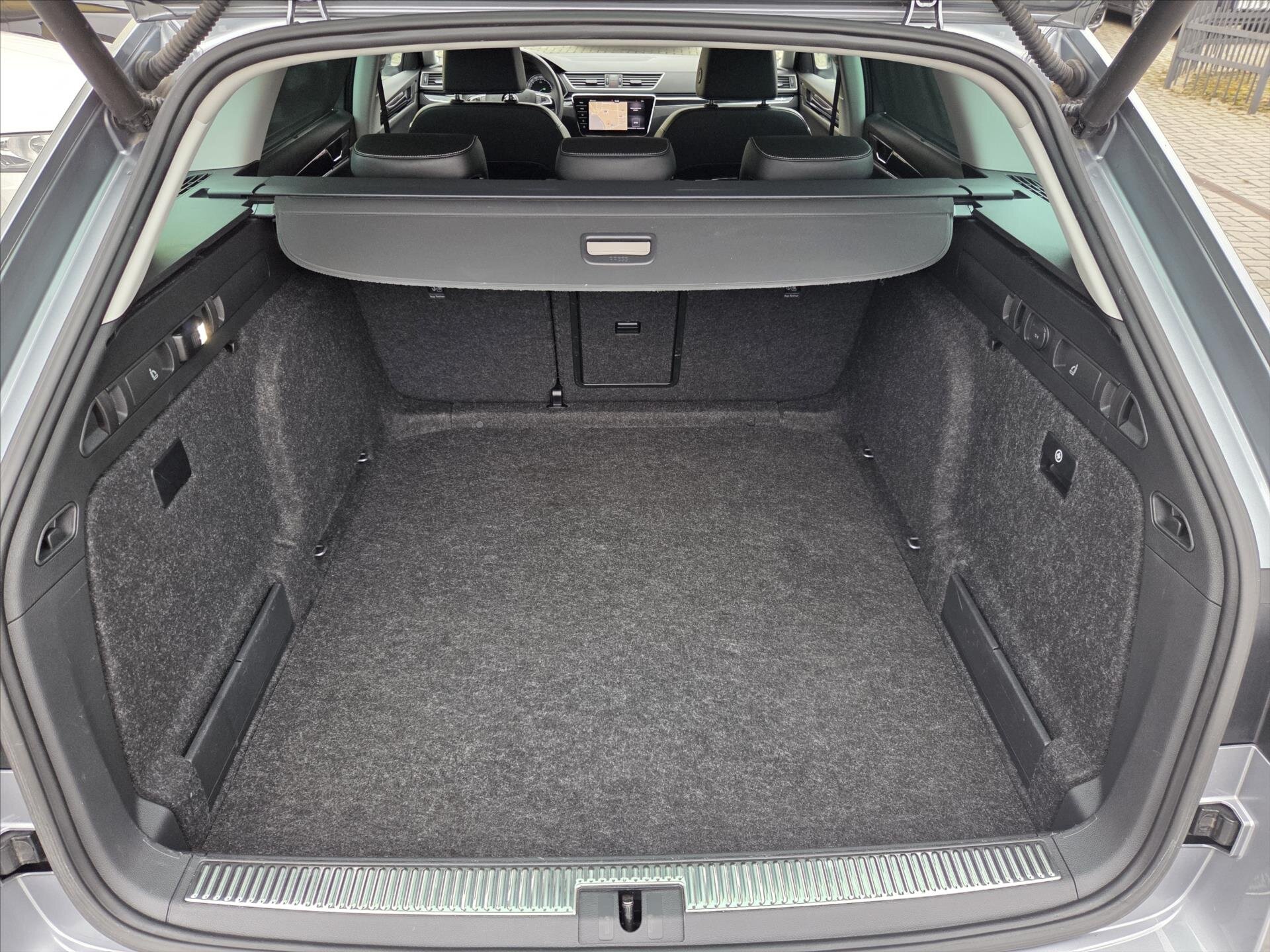 Škoda Superb Kombi 2,0 l 140 kw