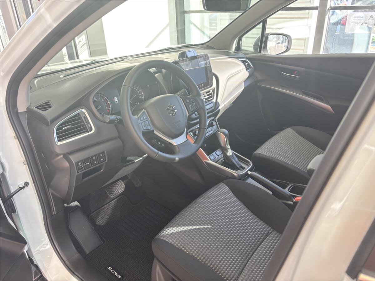 Suzuki S-Cross SUV / Terénní 1,4 l 81 kw