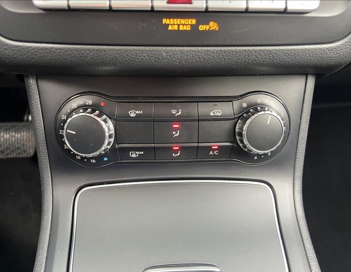 Mercedes-Benz Třídy B Kombi 1,5 l 80 kw