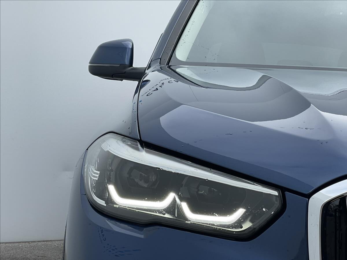 BMW X5 SUV 3,0 l 245 kw